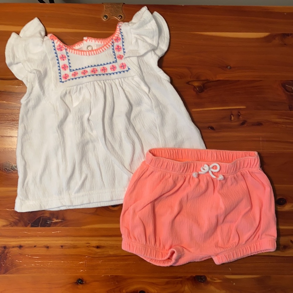 Girls 9Months Carter’s Bundle of 3 - Picture 2 of 9